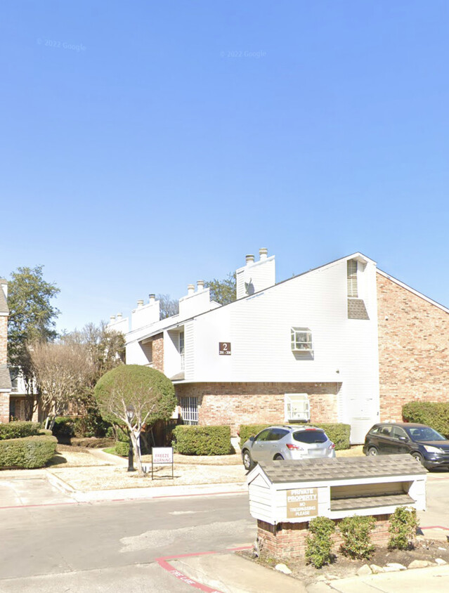 Building Photo - 12921 Abrams Rd