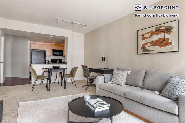 Foto del edificio - 70 I St SE