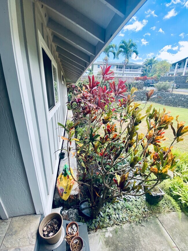 Foto del edificio - 73-4332 Paani Pl