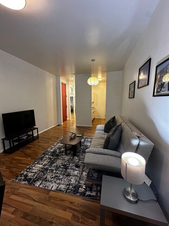 Foto del edificio - 4624 Westminster Pl