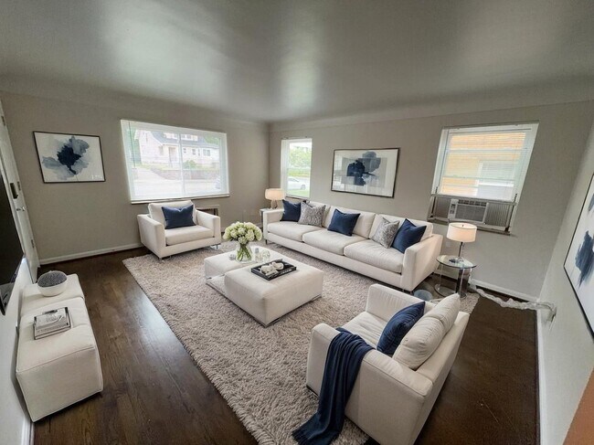 Foto del edificio - 3089 Glenmore Ave