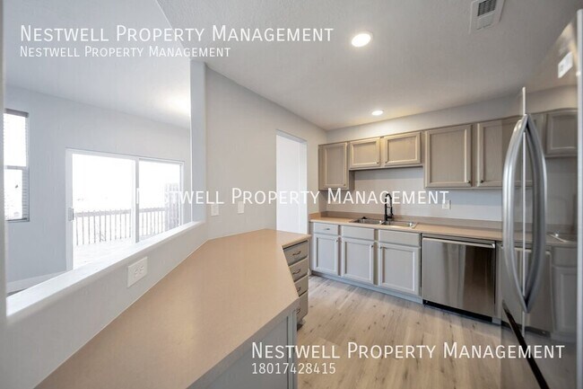 Building Photo - 50% Off 1st Month´s Rent! Beautiful Remode...