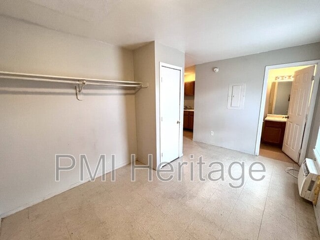 Foto del edificio - 813 E Huntsville Ave