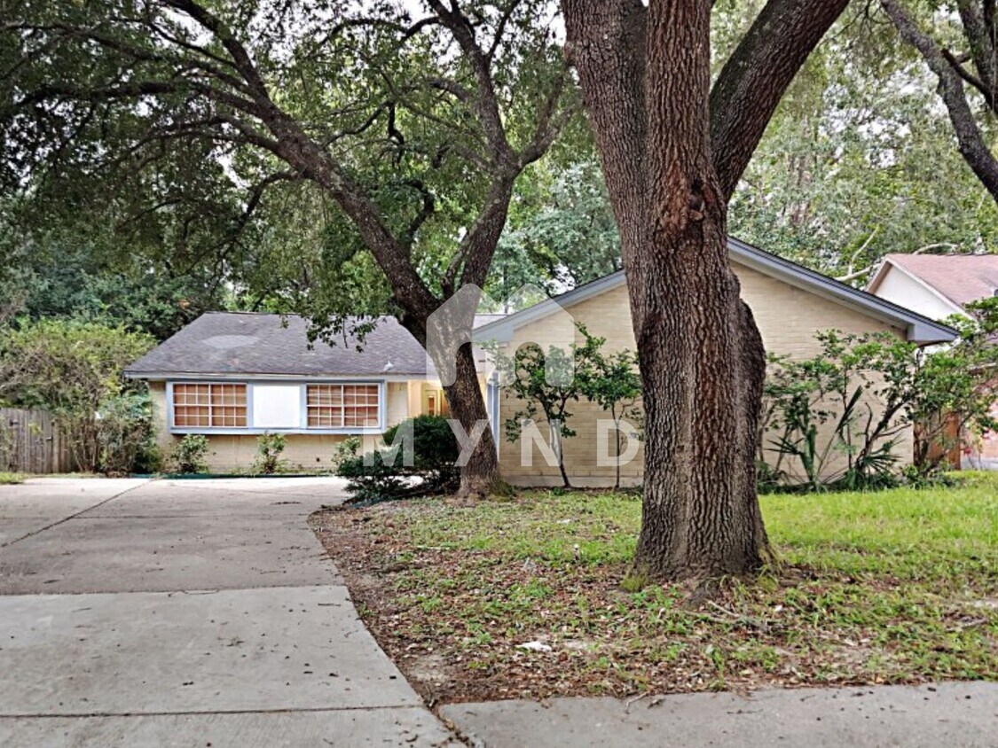 Primary Photo - 3430 Deer Valley Dr