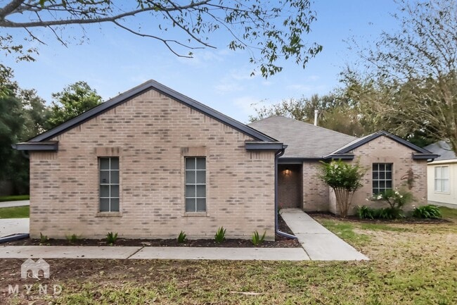 Building Photo - 598 Orangewood Dr