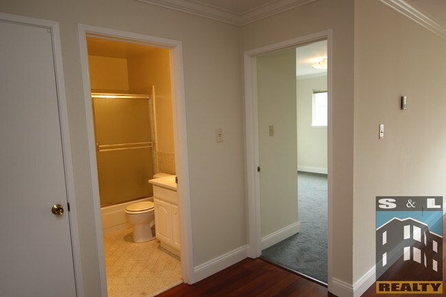 Foto del edificio - 682 Spruce St