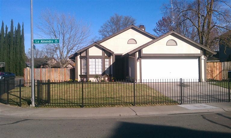 Primary Photo - HALF OFF ONE MONTH RENT IF APPROVED AND MO...