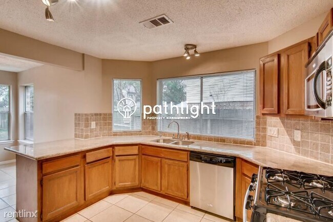 Foto del edificio - 3 br, 2.5 bath House - 18510 Tynecreek Ln ...