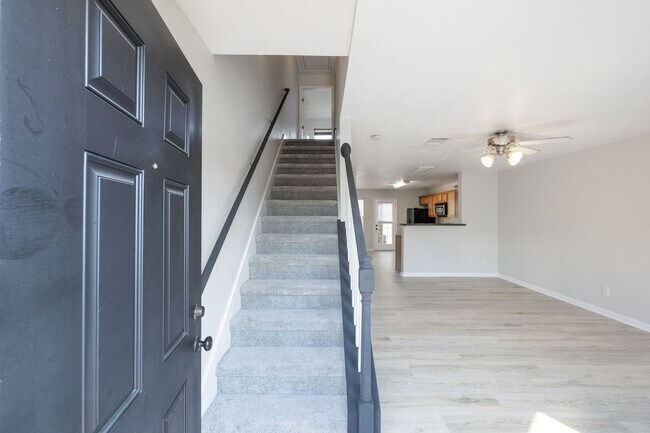 Building Photo - 340 Stewarts Landing Cir