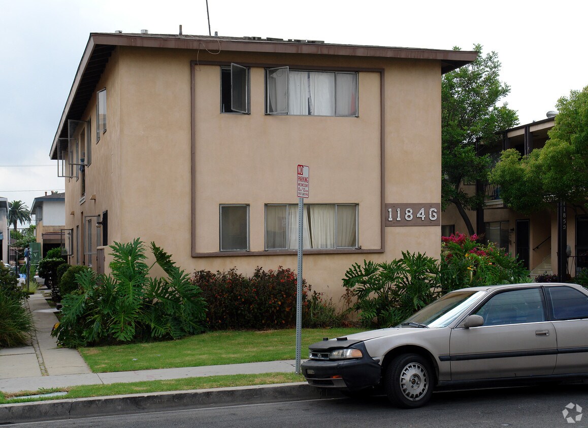 Building Photo - 11846 Eucalyptus Ave