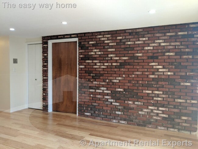 Photo - 102 Alpine St Apartment