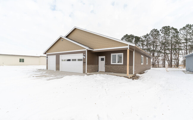 Building Photo - 6304 N Deadwood Ave