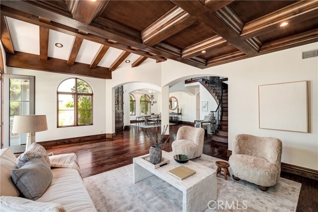 Foto del edificio - 718 N Poinsettia Ave