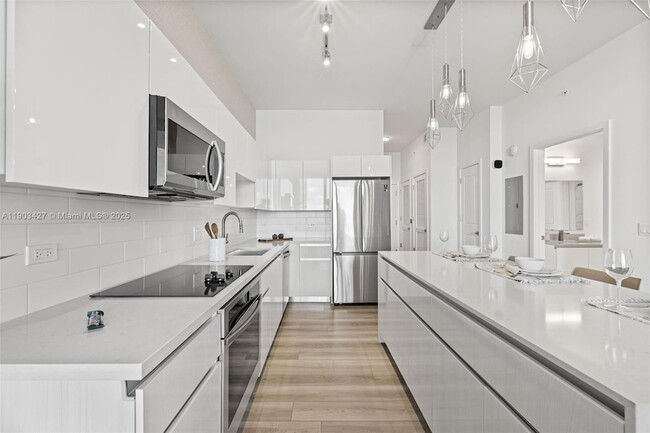 Building Photo - 101 Diplomat Pkwy