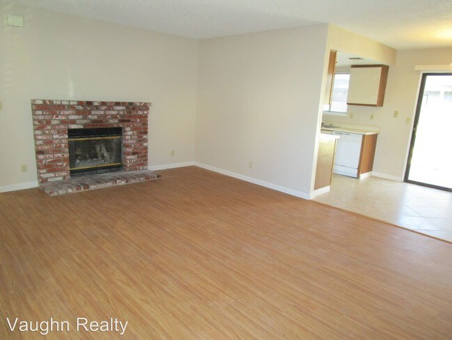 Building Photo - 604 W Graaf Ave