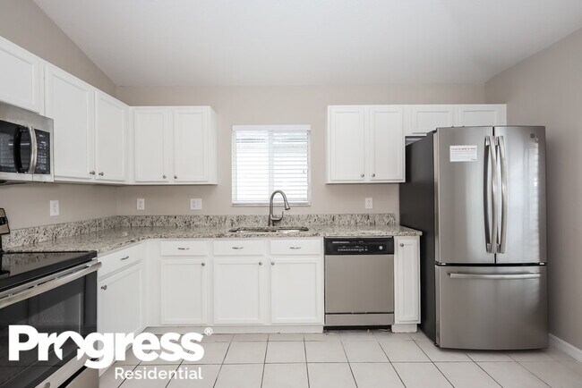Foto del edificio - 7002 Crown Lake Dr