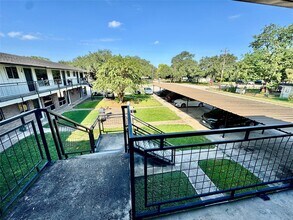 Building Photo - 2201 N Grand Blvd