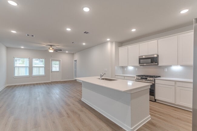 Building Photo - 8570 Blueberry Ash St