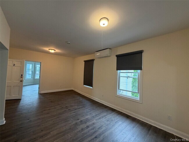 Foto del edificio - 182 Ashford Ave