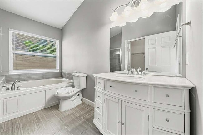Building Photo - 11452 Kenley Cir