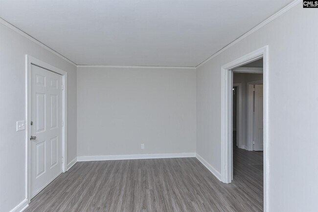 Building Photo - 626 S Waccamaw Ave