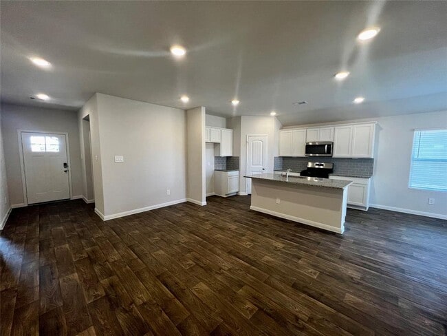 Foto del edificio - 320 Belmont Pl