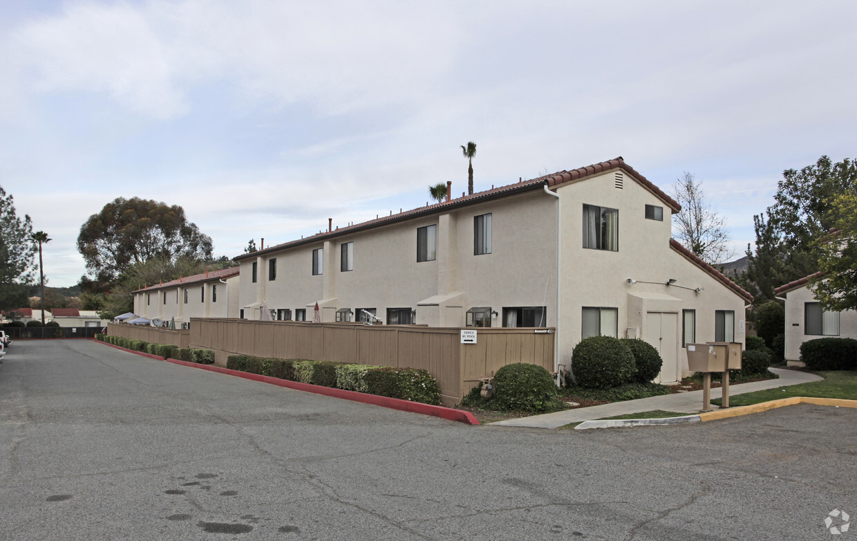 Primary Photo - Mountain View Townhomes