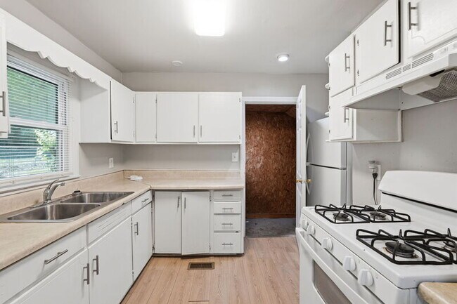 Foto del edificio - 178 Meador Way SE