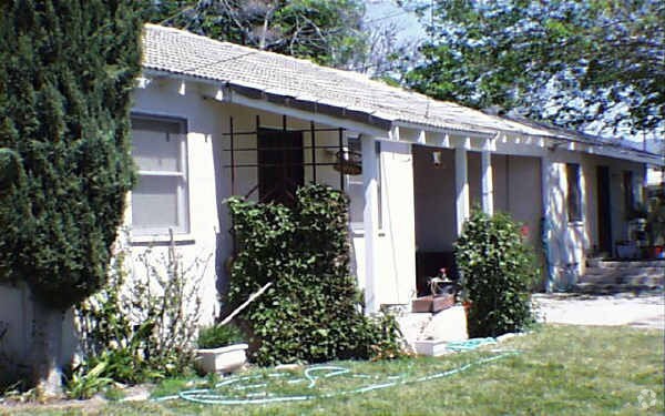 Building Photo - 6967 Glasgow Ave