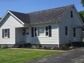 Building Photo - 303 Lowell Ave