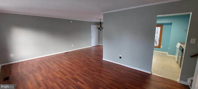 Foto del edificio - 19525 Ridge Heights Dr