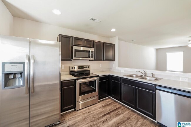Building Photo - 631 Kincaid Cove Ln