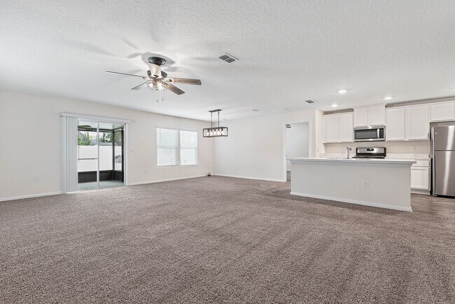 Foto del edificio - 657 Grand Reserve Dr