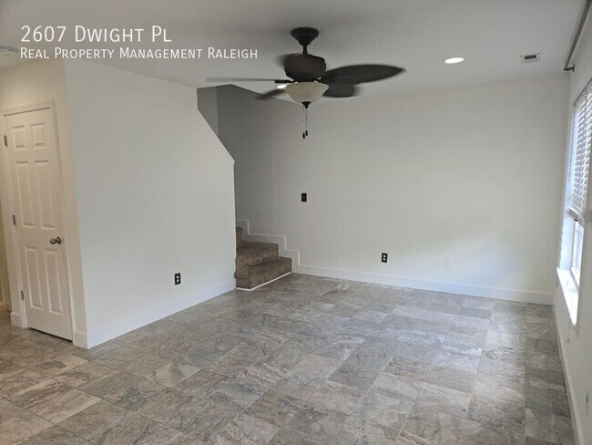 Foto del edificio - 2607 Dwight Pl