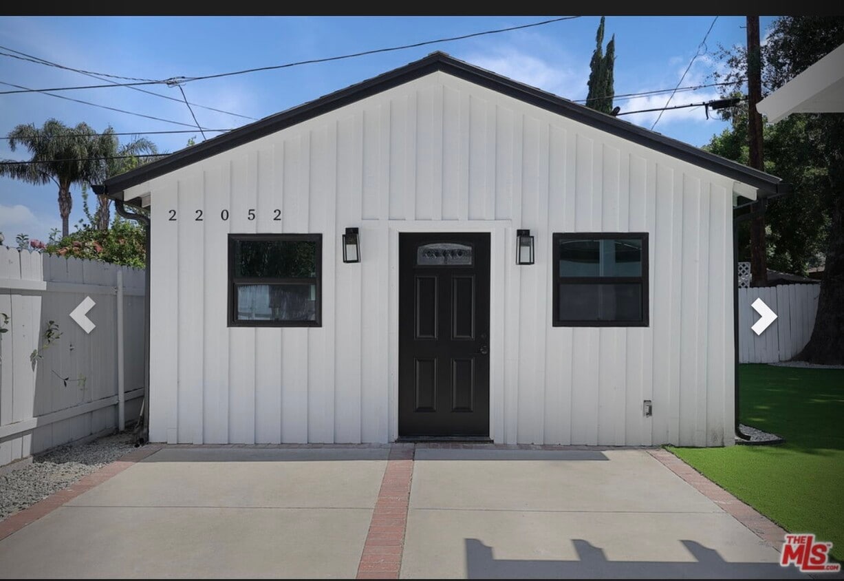 Primary Photo - 22052 Avenue San Luis