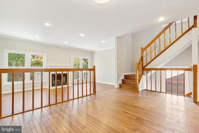 Building Photo - 1523 Templeton Pl