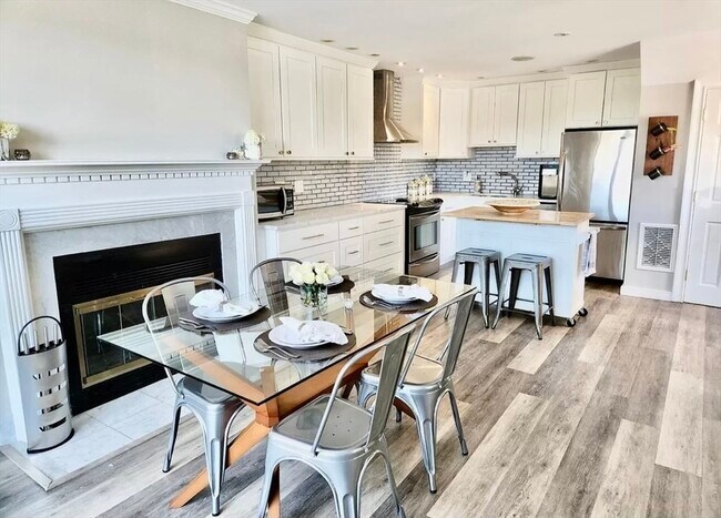 Foto del edificio - 166 Quincy Shore Dr