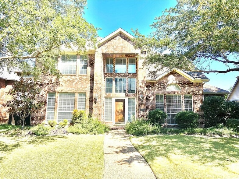 Foto principal - 4605 Hinton Dr