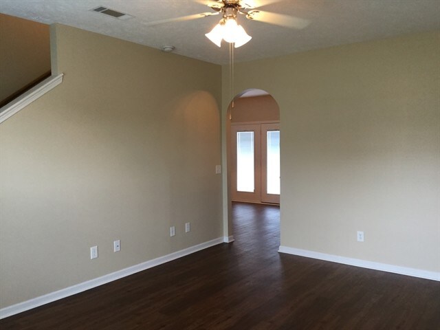 Building Photo - 625 Hays Blackman Loop
