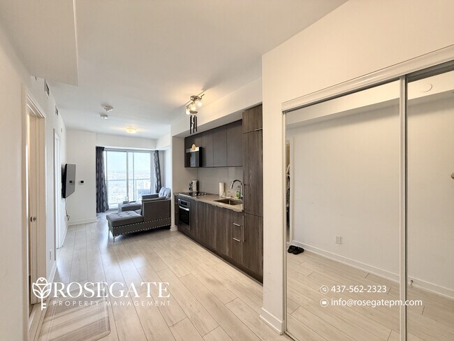 Building Photo - Modern 1-Bedroom Corner Condo with Balcony – Scarborough