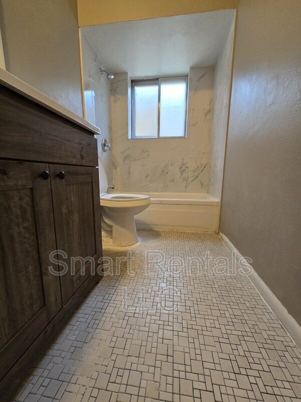Foto del edificio - 4300 Fairview Ave