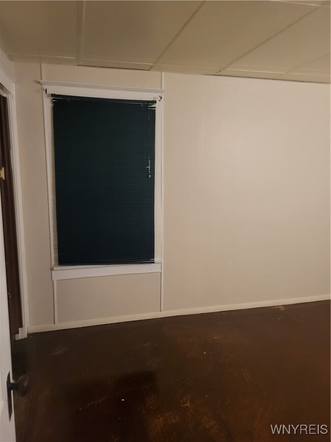 Building Photo - 267 Crestwood Ave