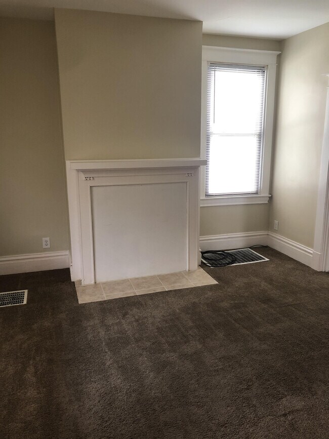 Foto del edificio - 36 Glenmore Ave