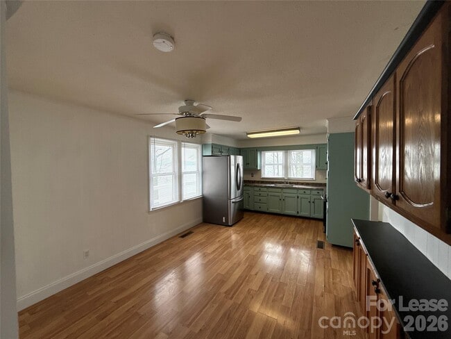 Foto del edificio - 3628 Brooks Ln