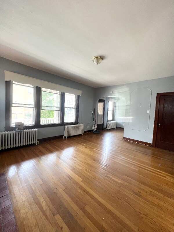 Primary Photo - 1 Parkwood St