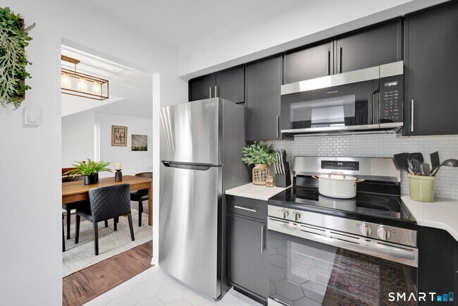 Foto del edificio - 62 Candlewood Dr