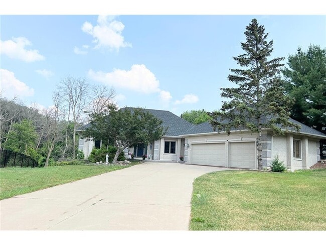 Building Photo - 682 Huntington Ct