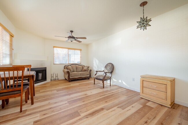 Foto del edificio - Available Now this Lovely One Bedroom Condo