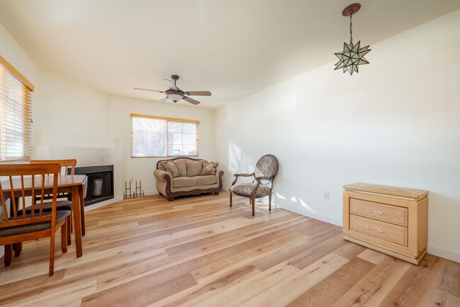 Building Photo - Available Now this Lovely One Bedroom Condo