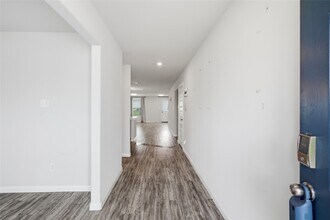 Building Photo - 103 Rd 51028